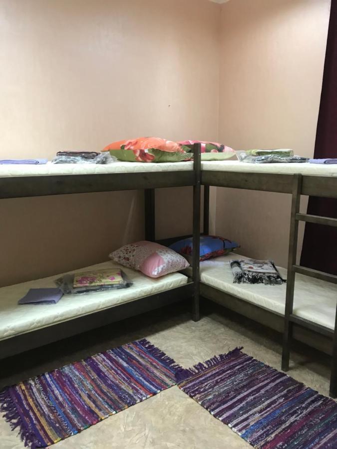 Ararat-Demeevskaya Hostel เคียฟ ภายนอก รูปภาพ