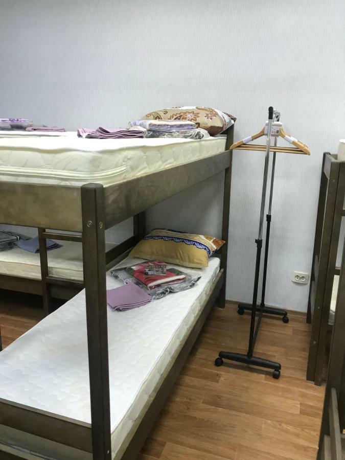 Ararat-Demeevskaya Hostel เคียฟ ภายนอก รูปภาพ
