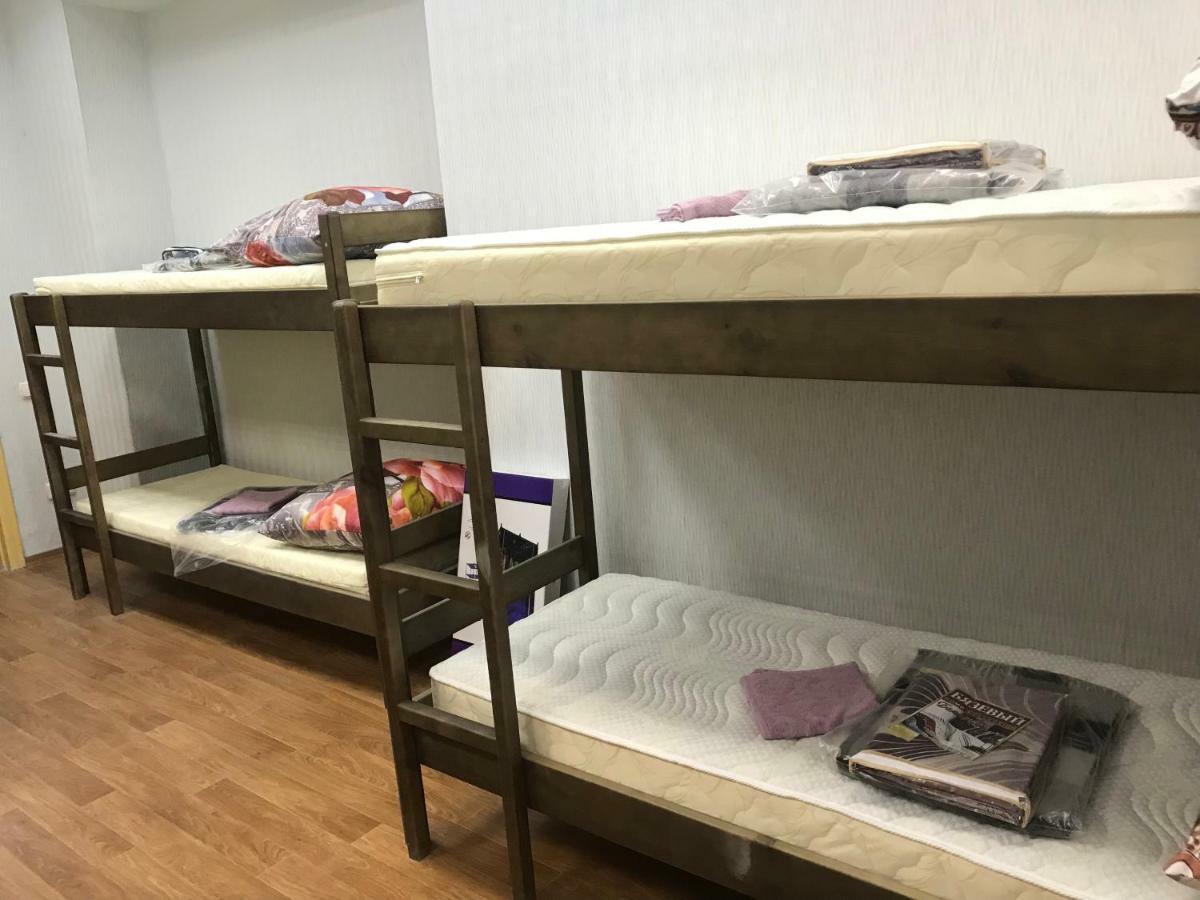 Ararat-Demeevskaya Hostel เคียฟ ภายนอก รูปภาพ