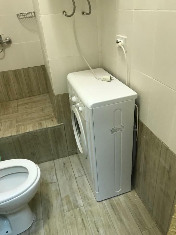 Ararat-Demeevskaya Hostel เคียฟ ภายนอก รูปภาพ