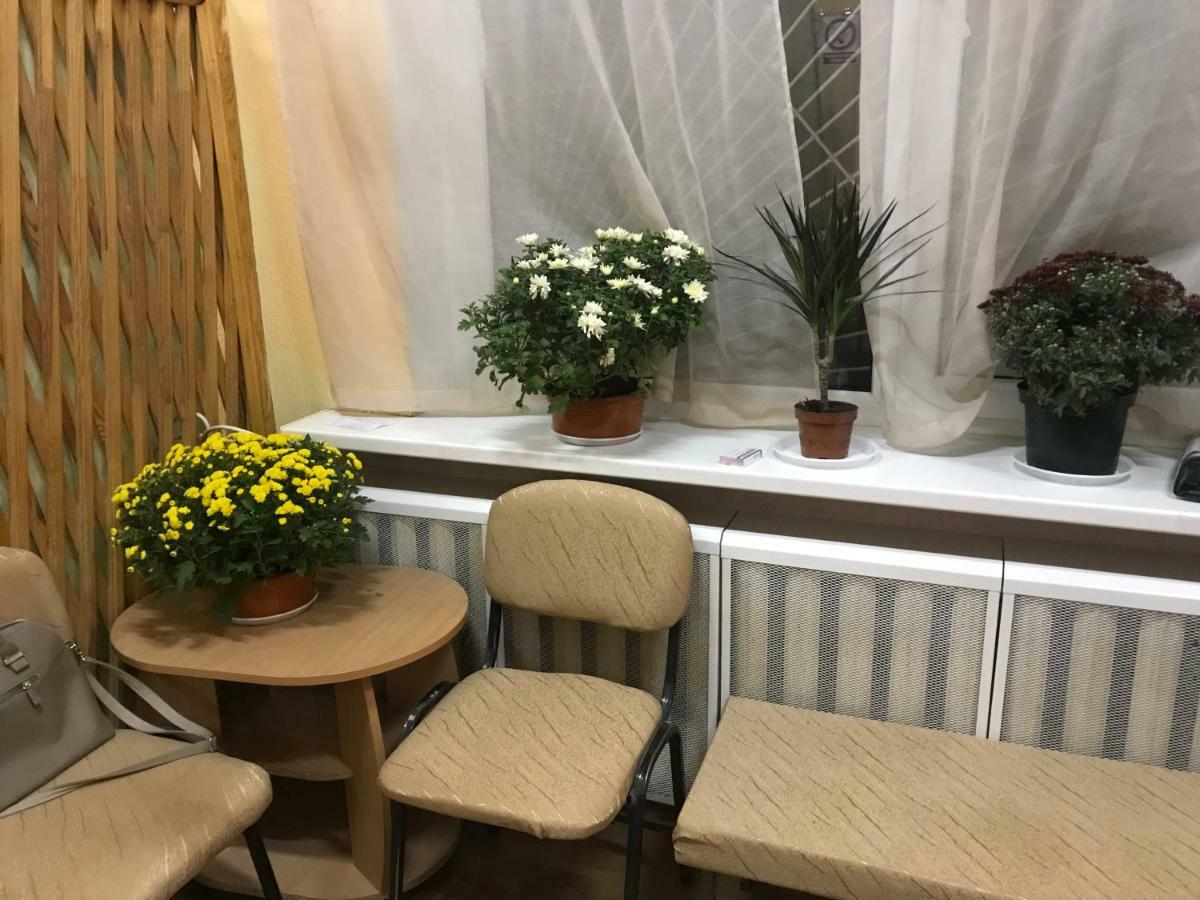 Ararat-Demeevskaya Hostel เคียฟ ภายนอก รูปภาพ